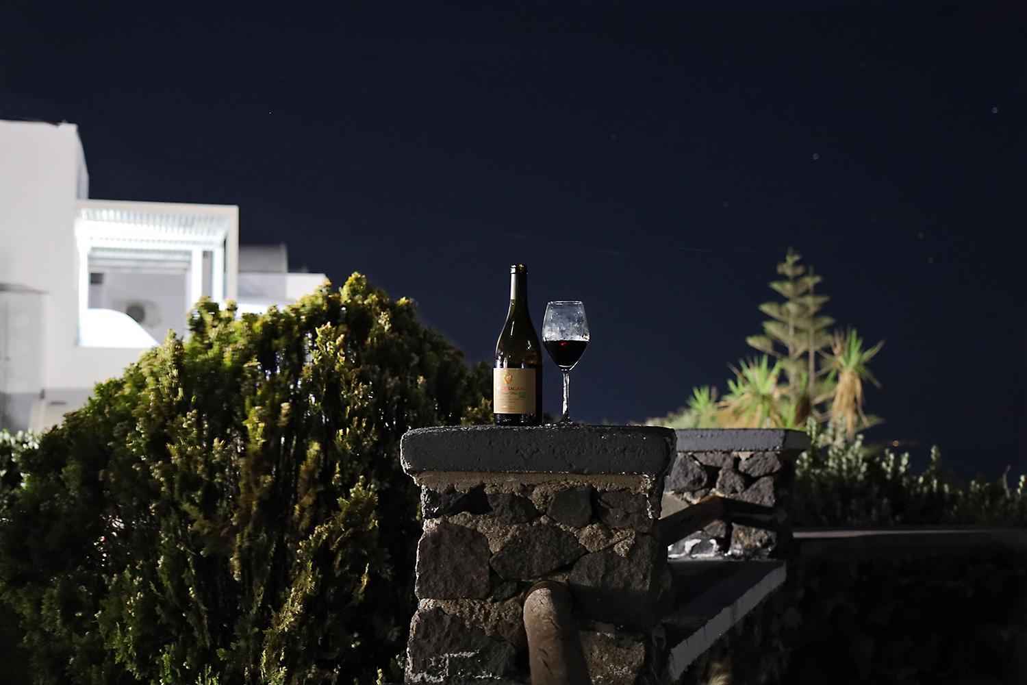 Phaos Santorini Suites 易莫洛林 外观 照片