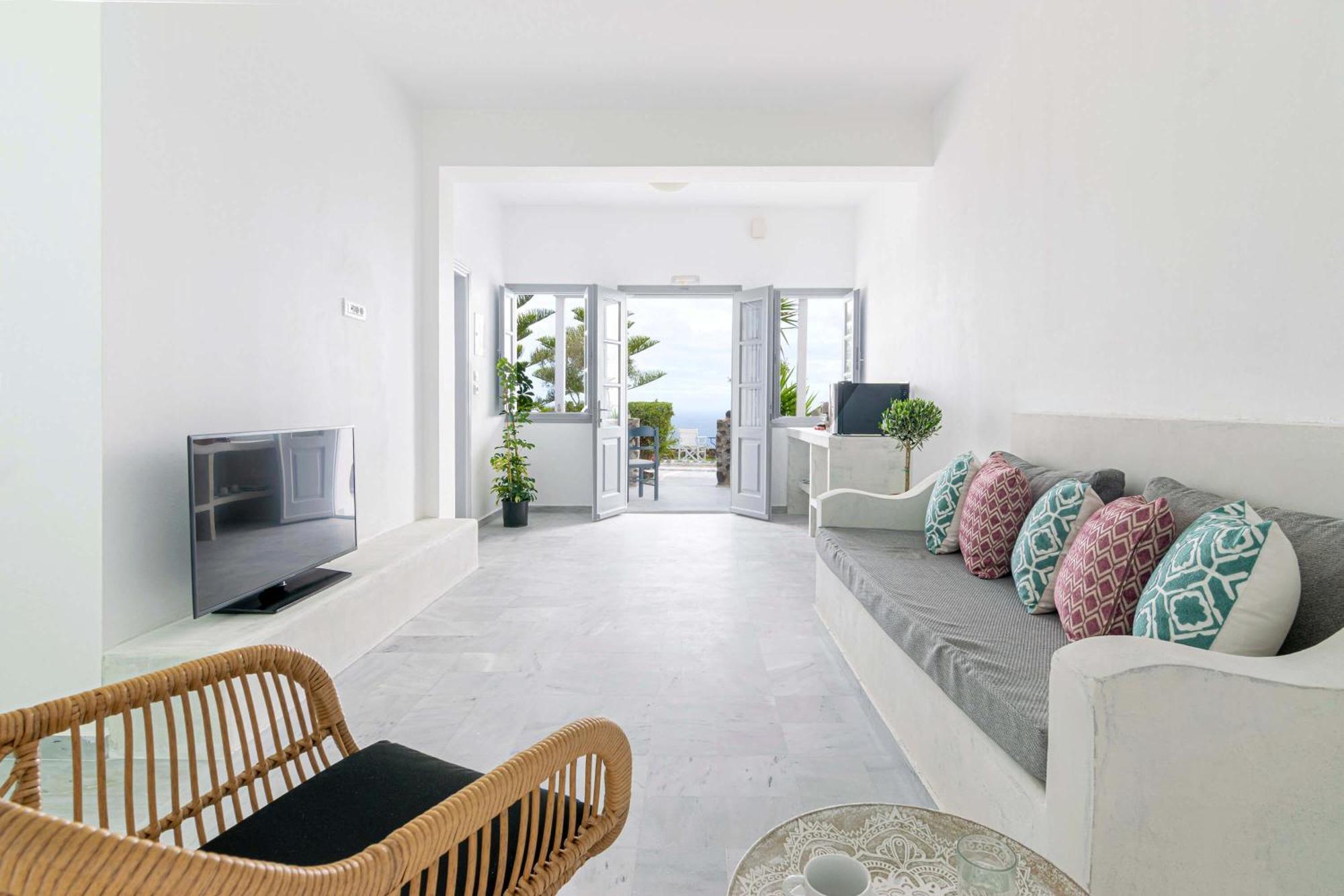 Phaos Santorini Suites 易莫洛林 外观 照片