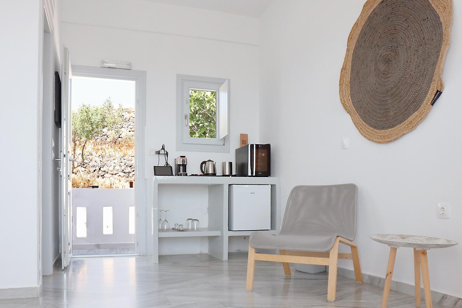 Phaos Santorini Suites 易莫洛林 外观 照片
